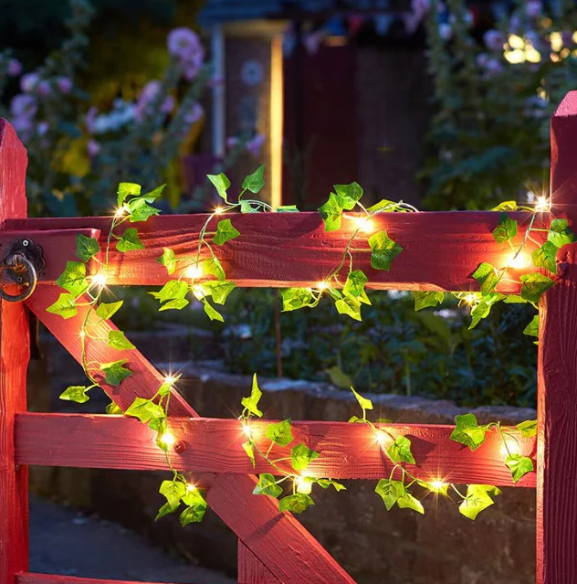 Ghirlanda solara decorativa 12 m 100 LED model frunze verzi. PANOU SOLAR